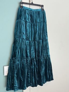 Michael Kors Luxe Teal Velvet Tiered Skirt NWT Size S/ holiday glam